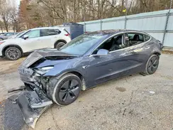 5YJ3E1EB9JF114015 2018 TESLA MODEL 3