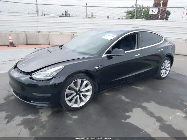 5YJ3E1EB9JF116363 2018 TESLA MODEL 3 - Image 2