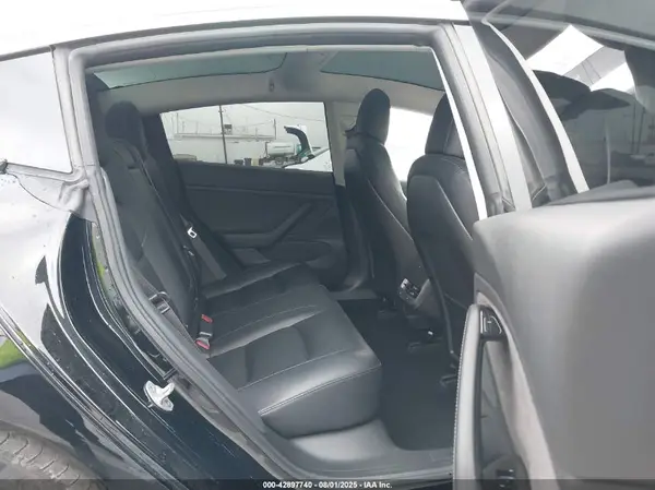 5YJ3E1EB9JF116363 2018 TESLA MODEL 3 - Image 8