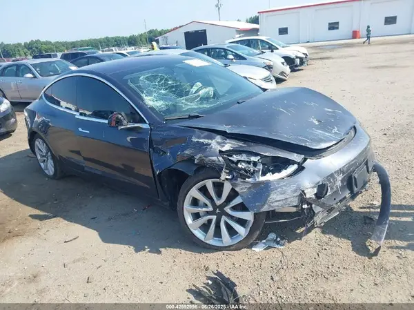 5YJ3E1EB9JF116511 2018 TESLA MODEL 3 - Image 1
