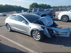 5YJ3E1EB9JF116993 2018 TESLA MODEL 3
