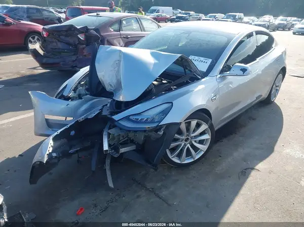 5YJ3E1EB9JF116993 2018 TESLA MODEL 3 - Image 2