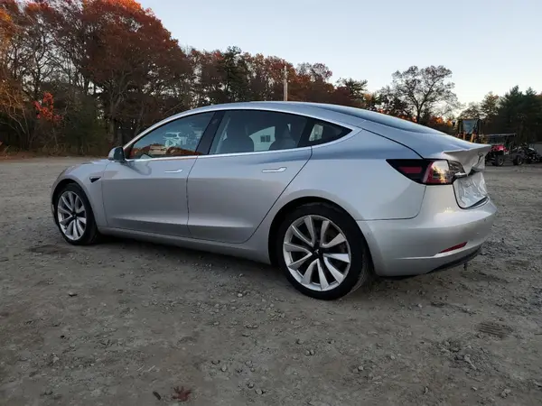 5YJ3E1EB9JF117058 2018 TESLA MODEL 3 - Image 2