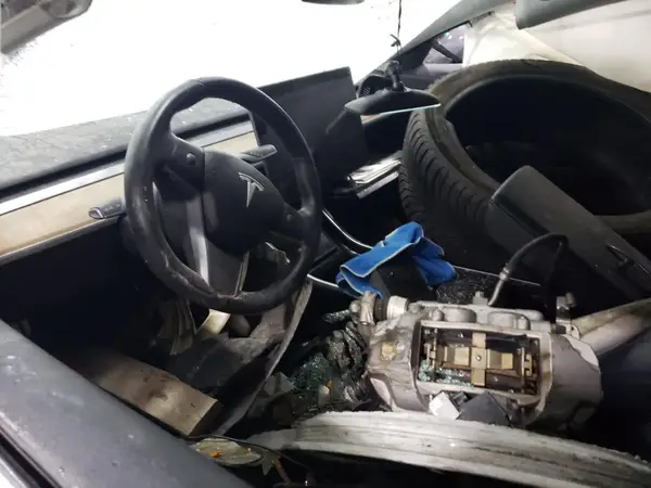 5YJ3E1EB9JF117173 2018 TESLA MODEL 3 - Image 8