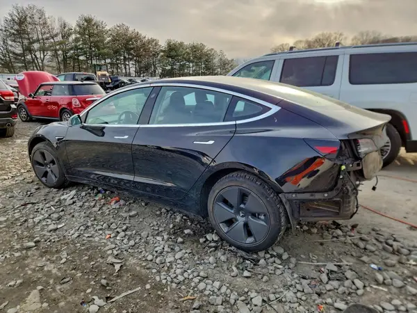 5YJ3E1EB9JF118601 2018 TESLA MODEL 3 - Image 2