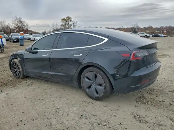 5YJ3E1EB9JF118629 2018 TESLA MODEL 3 - Image 2