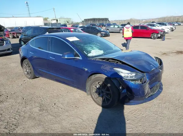 5YJ3E1EB9JF120171 2018 TESLA MODEL 3 - Image 1