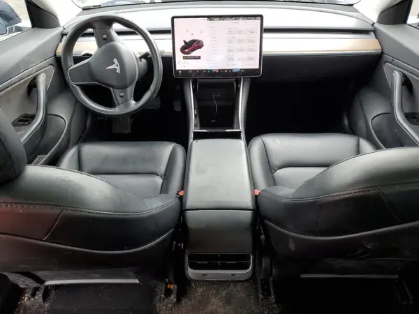 5YJ3E1EB9JF120218 2018 TESLA MODEL 3 - Image 8
