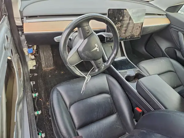 5YJ3E1EB9JF121367 2018 TESLA MODEL 3 - Image 8