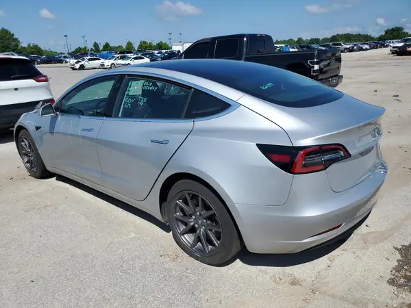 5YJ3E1EB9JF127668 2018 TESLA MODEL 3 - Image 2
