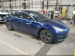 5YJ3E1EB9JF130702 2018 TESLA MODEL 3