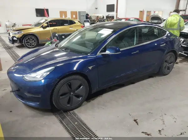5YJ3E1EB9JF130702 2018 TESLA MODEL 3 - Image 2