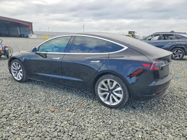 5YJ3E1EB9JF131879 2018 TESLA MODEL 3 - Image 2