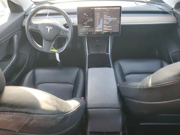 5YJ3E1EB9JF134040 2018 TESLA MODEL 3 - Image 8