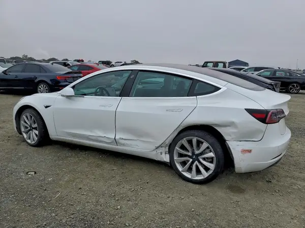 5YJ3E1EB9JF134250 2018 TESLA MODEL 3 - Image 2