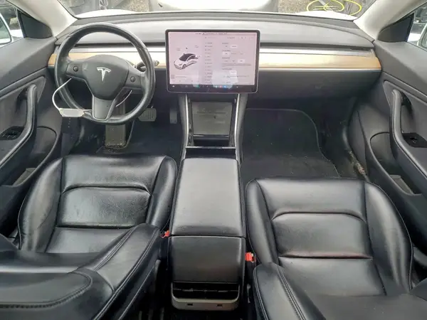 5YJ3E1EB9JF134250 2018 TESLA MODEL 3 - Image 8