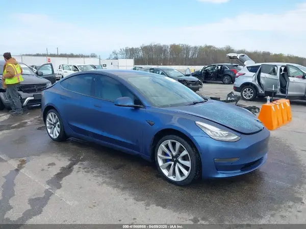 5YJ3E1EB9JF134958 2018 TESLA MODEL 3 - Image 1