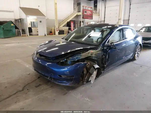 5YJ3E1EB9JF147693 2018 TESLA MODEL 3 - Image 2