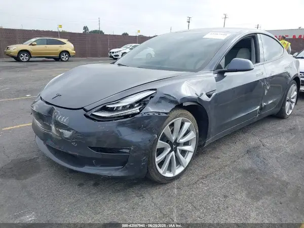 5YJ3E1EB9JF147810 2018 TESLA MODEL 3 - Image 2