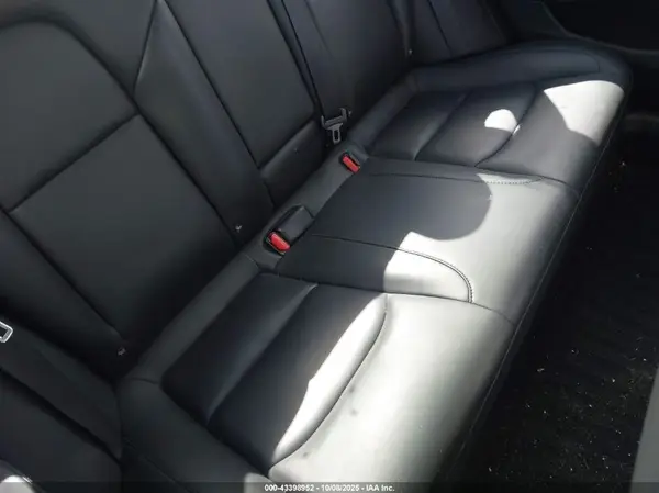 5YJ3E1EB9JF151176 2018 TESLA MODEL 3 - Image 8