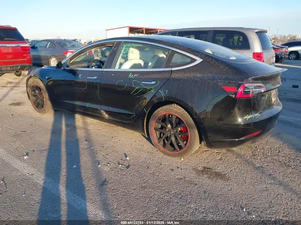 5YJ3E1EB9JF171041 2018 TESLA MODEL 3 - Image 2