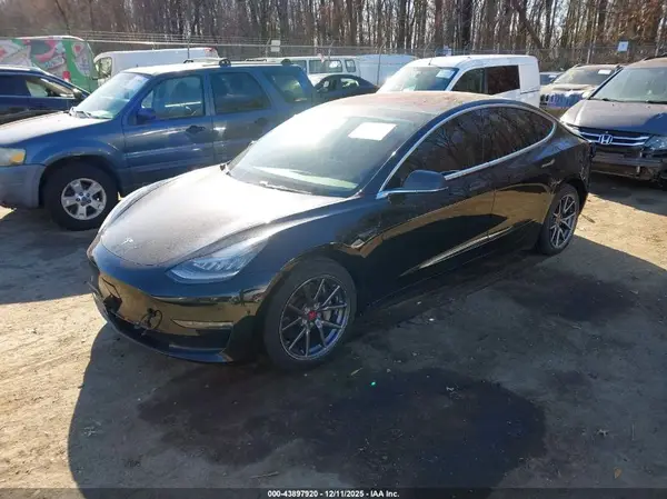 5YJ3E1EB9JF182394 2018 TESLA MODEL 3 - Image 2