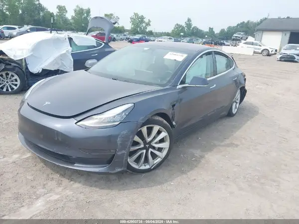 5YJ3E1EB9JF187059 2018 TESLA MODEL 3 - Image 2