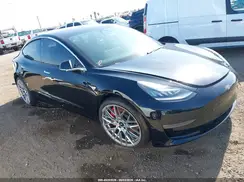 5YJ3E1EB9JF188132 2018 TESLA MODEL 3