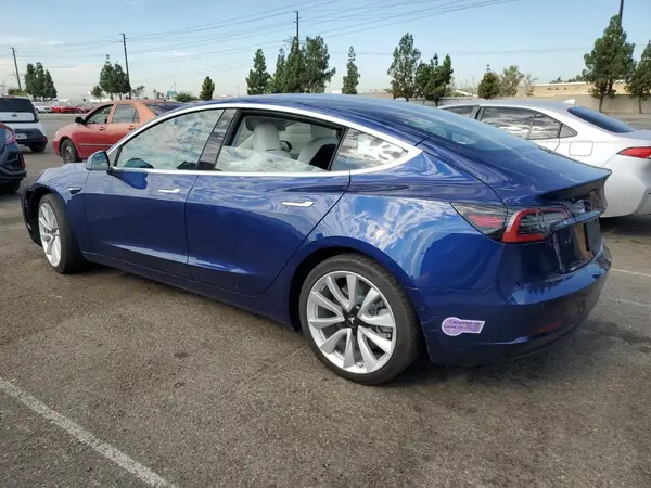 5YJ3E1EB9KF192490 2019 TESLA MODEL 3 - Image 2