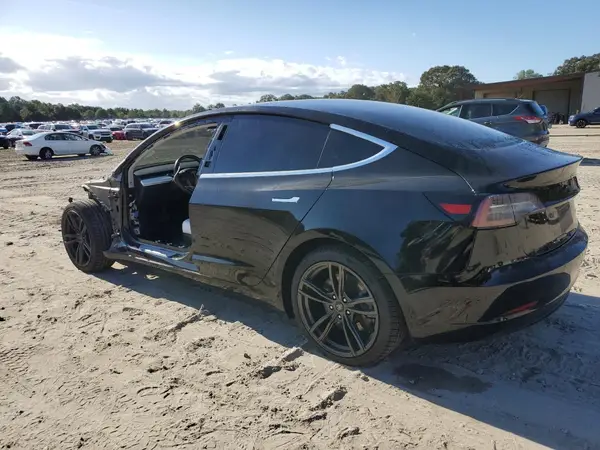 5YJ3E1EB9KF195051 2019 TESLA MODEL 3 - Image 2