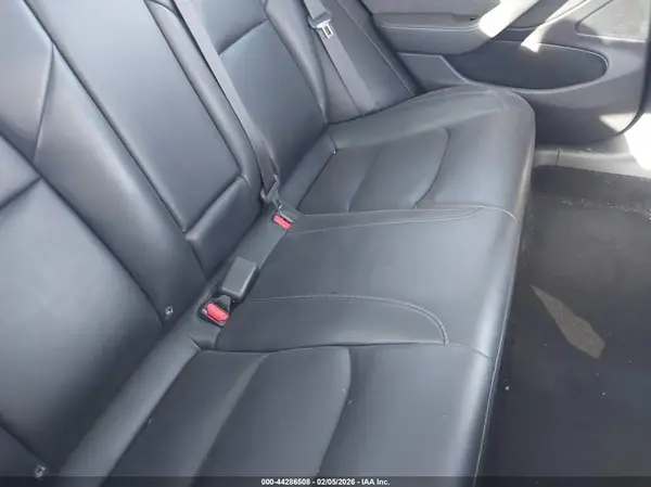 5YJ3E1EB9KF209885 2019 TESLA MODEL 3 - Image 8