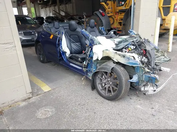 5YJ3E1EB9KF210843 2019 TESLA MODEL 3 - Image 1