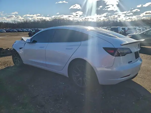 5YJ3E1EB9KF213595 2019 TESLA MODEL 3 - Image 2