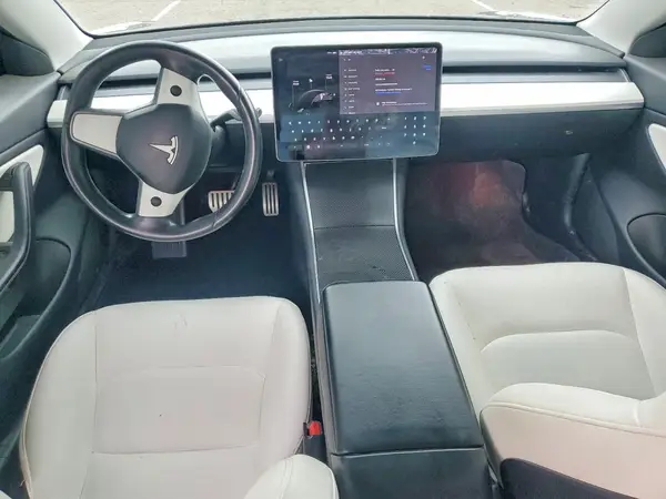 5YJ3E1EB9KF231756 2019 TESLA MODEL 3 - Image 8