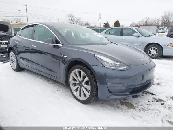 5YJ3E1EB9KF365389 2019 TESLA MODEL 3 - Image 1