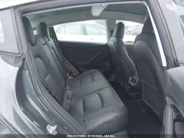 5YJ3E1EB9KF365389 2019 TESLA MODEL 3 - Image 8