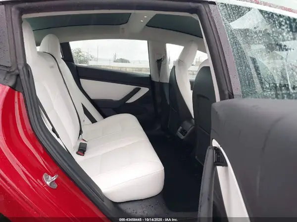 5YJ3E1EB9KF365957 2019 TESLA MODEL 3 - Image 8