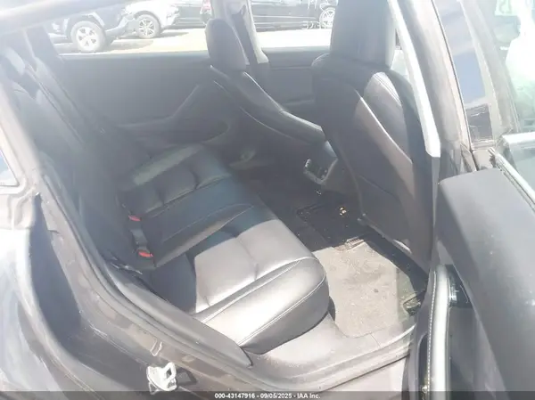 5YJ3E1EB9KF386517 2019 TESLA MODEL 3 - Image 8
