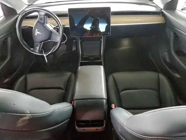 5YJ3E1EB9KF389207 2019 TESLA MODEL 3 - Image 8