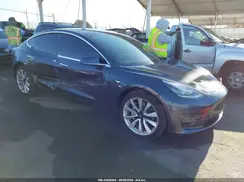 5YJ3E1EB9KF389563 2019 TESLA MODEL 3