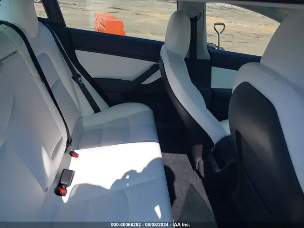 5YJ3E1EB9KF391037 2019 TESLA MODEL 3 - Image 8