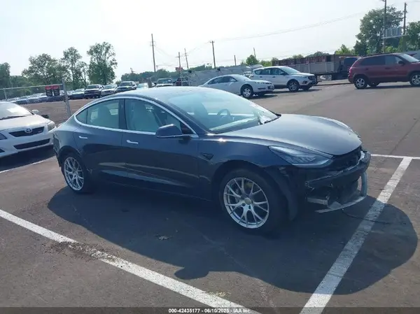 5YJ3E1EB9KF391698 2019 TESLA MODEL 3 - Image 1