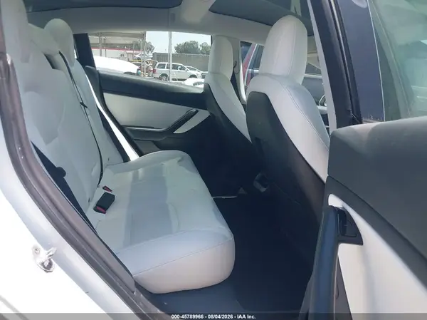5YJ3E1EB9KF407009 2019 TESLA MODEL 3 - Image 8