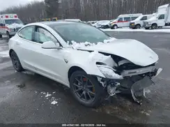 5YJ3E1EB9KF408323 2019 TESLA MODEL 3