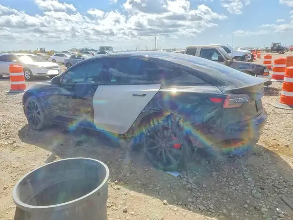 5YJ3E1EB9KF413831 2019 TESLA MODEL 3 - Image 2