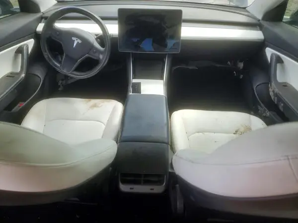 5YJ3E1EB9KF413831 2019 TESLA MODEL 3 - Image 8