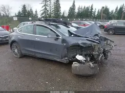 5YJ3E1EB9KF418544 2019 TESLA MODEL 3