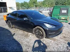 5YJ3E1EB9KF432282 2019 TESLA MODEL 3