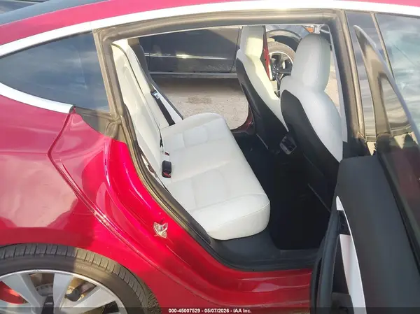 5YJ3E1EB9KF440379 2019 TESLA MODEL 3 - Image 8