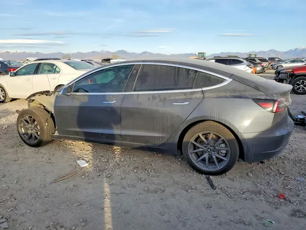 5YJ3E1EB9KF451947 2019 TESLA MODEL 3 - Image 2